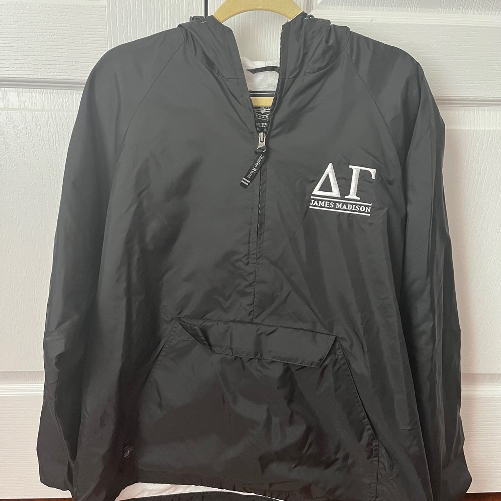 NO LONGER AVAILABLE 3-piece set, James Madison, Delta Gamma, size medium/large
